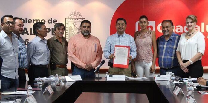 Entrega en sesión de Cabildo Entrega en sesión de Cabildo