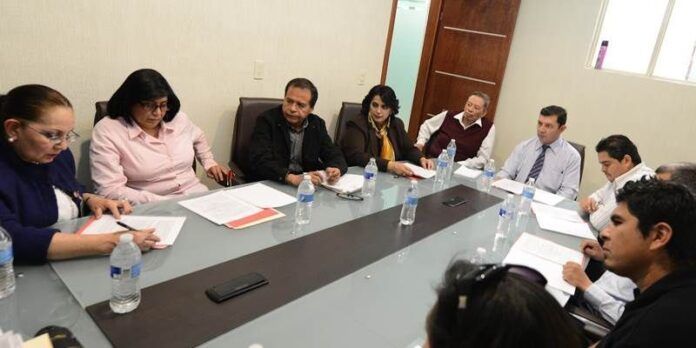 Autoridades del municipio se reúnen con representantes sindicales