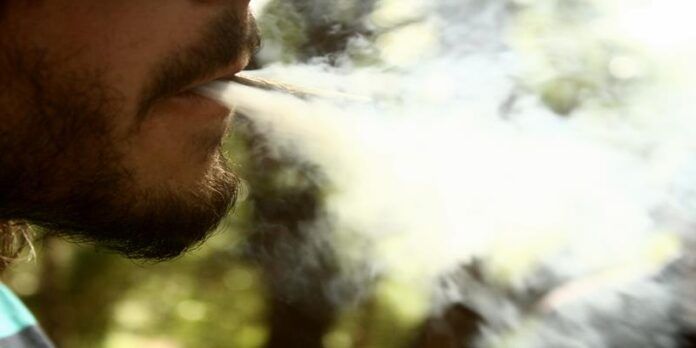 Fuman marihuana Fuman marihuana