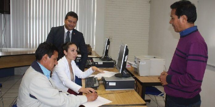 Módulo SAT ubicado en Contaduría Módulo SAT ubicado en Contaduría