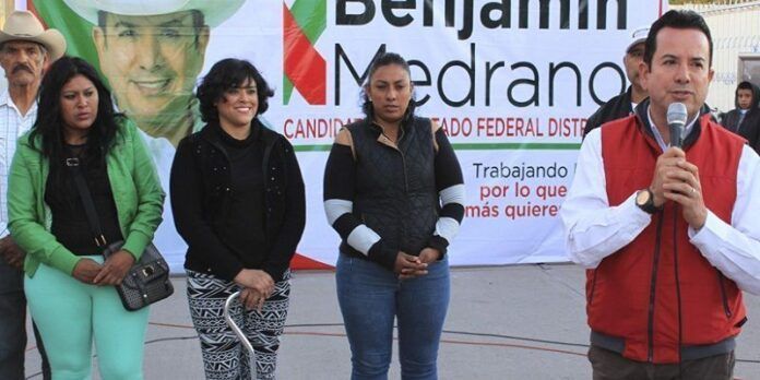 Benjamín Medrano en campaña. Benjamín Medrano en campaña.