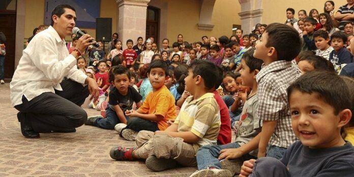 Convivieron niños y alcalde Convivieron niños y alcalde