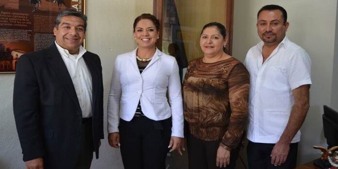 Dan bienvenida a director de Prepa de Calera