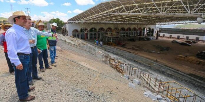 Supervisan la obra