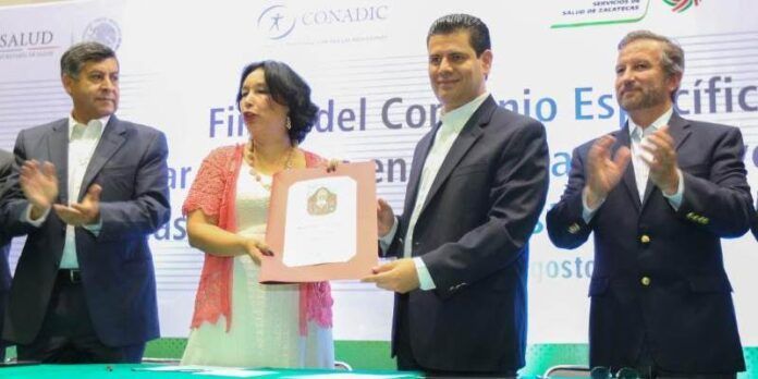 Miguel Alonso firma convenio