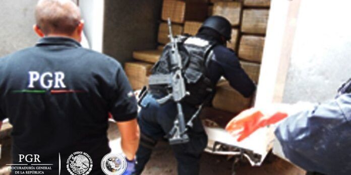 Policías federales decomisaron la marihuana Policías federales decomisaron la marihuana