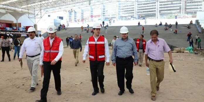 Gobernador supervisa el avance Gobernador supervisa el avance