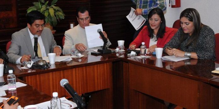 Sesión de la Comisión Permanente Sesión de la Comisión Permanente