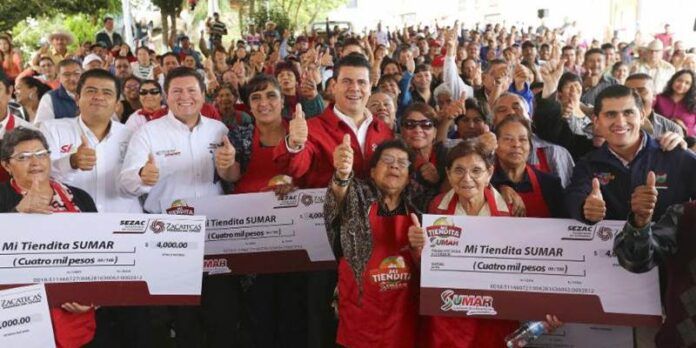 320 familiares fueron beneficiadas 320 familiares fueron beneficiadas