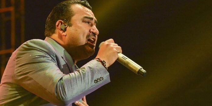 Tony Meléndez, vocalista Tony Meléndez, vocalista