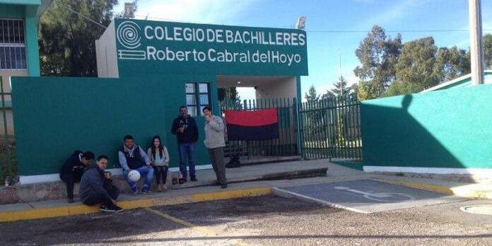 Suspendieron labores en 30 planteles