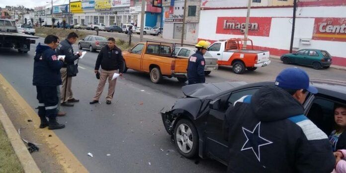 Tránsitos auxiliaron en el percance Tránsitos auxiliaron en el percance