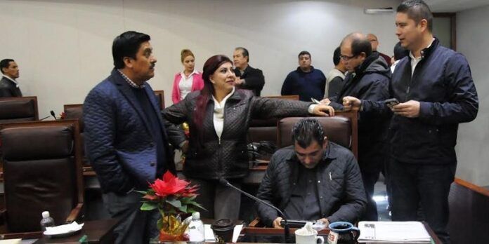 Diputados de oposición rechazan el empréstito Diputados de oposición rechazan el empréstito