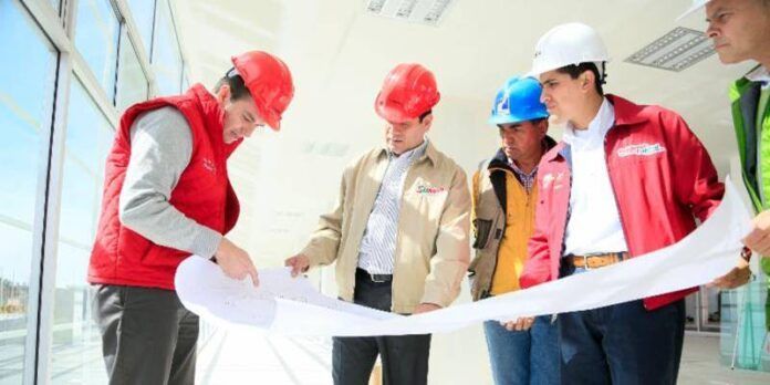 El gobernador supervisó los avances. El gobernador supervisó los avances.