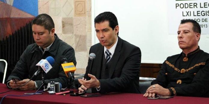 Rafael Flores en rueda de prensa
