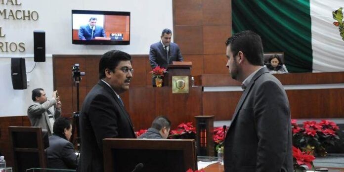 Diputados locales en el Congreso