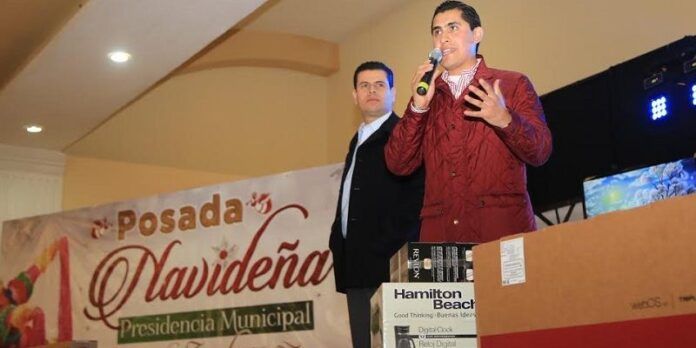 Carlos Peña y Miguel Alonso encabezaron la celebración Carlos Peña y Miguel Alonso encabezaron la celebración