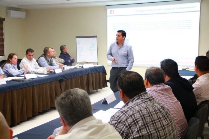 Imparten seminario Imparten seminario