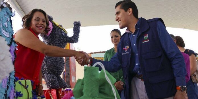 Carlos Peña clausuró el curso Carlos Peña clausuró el curso
