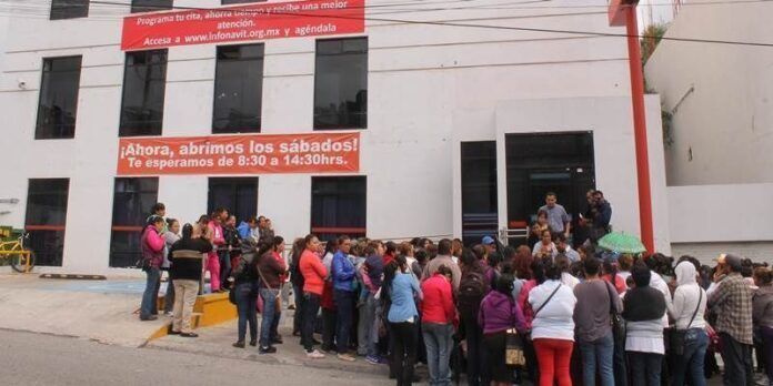 Toman oficinas del Infonavit Toman oficinas del Infonavit