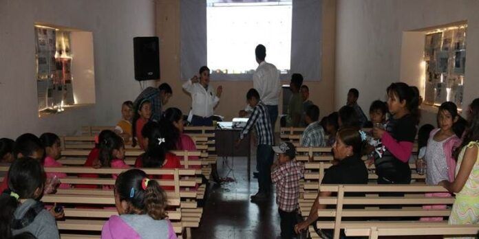 Cine y arte en las comunidades Cine y arte en las comunidades