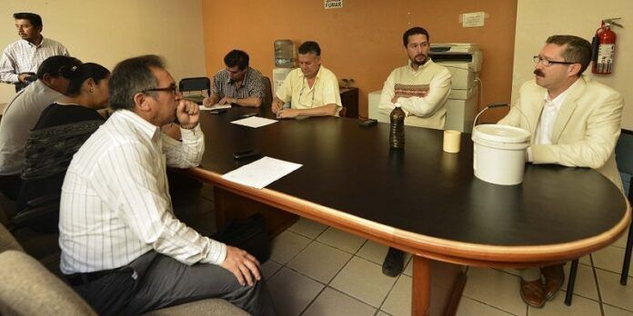 Reunión con autoridades municipales Reunión con autoridades municipales