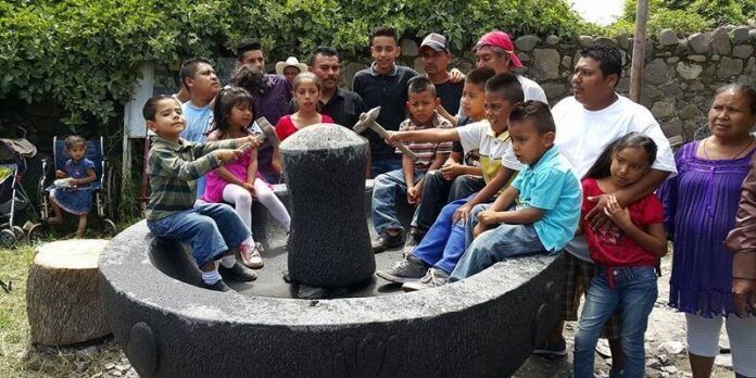 Molcajete gigante Molcajete gigante