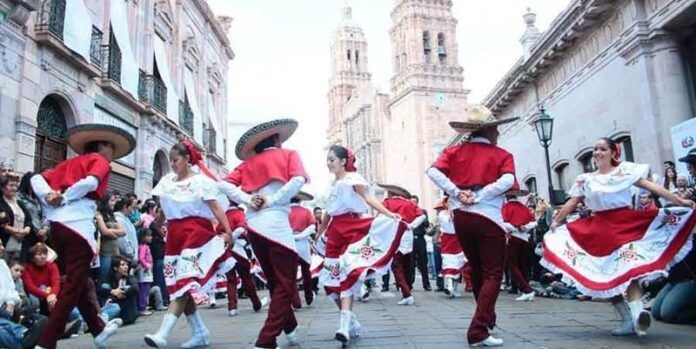 Desfile en Centro Histírico Desfile en Centro Histírico