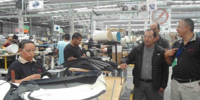 Gerardo Luna Tumoine recorre empresa