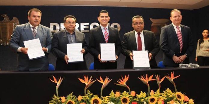 Firma de convenio Firma de convenio