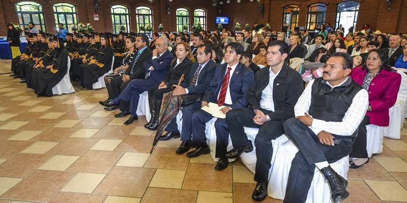 egresados derecho 1
