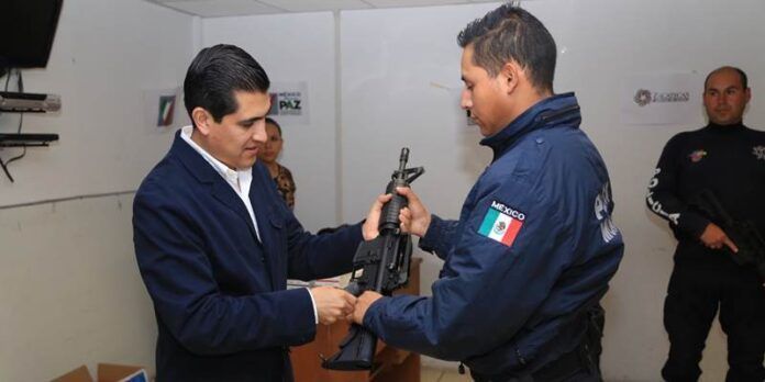 Curso de capacitación a policías Curso de capacitación a policías