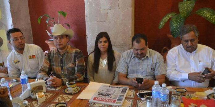 Conferencia de prensa Conferencia de prensa