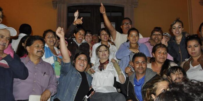 Claudia Anaya y simpatizantes Claudia Anaya y simpatizantes