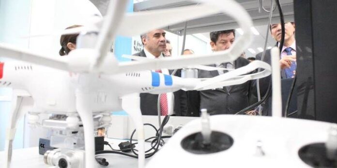 Funcionarios recorren el centro Funcionarios recorren el centro