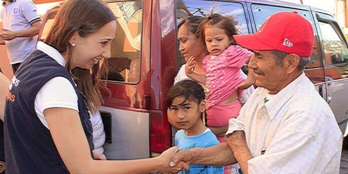Noemí Luna en campaña Noemí Luna en campaña