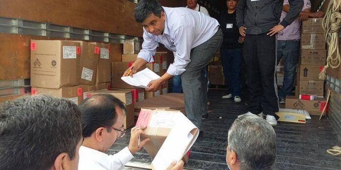 Boletas, actas y más material llegó Boletas, actas y más material llegó