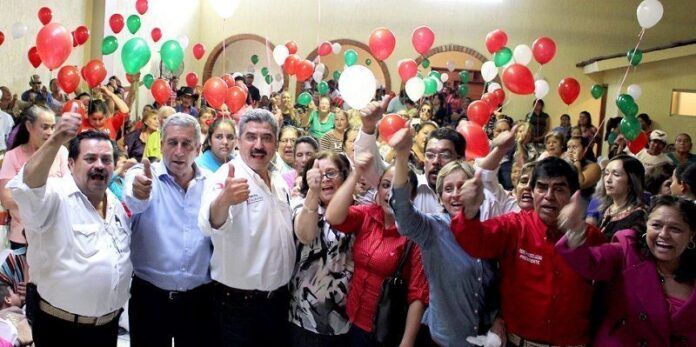 Francisco Escobedo en campaña Francisco Escobedo en campaña