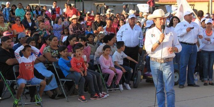 Benjamín Medrano en campaña. Benjamín Medrano en campaña.