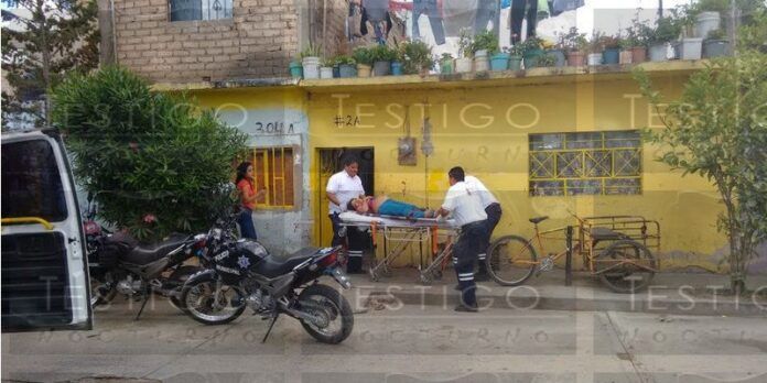 Paramédicos trasladaron a la sobreviviente Paramédicos trasladaron a la sobreviviente