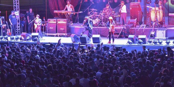 Maldita Vecindad en concierto Maldita Vecindad en concierto
