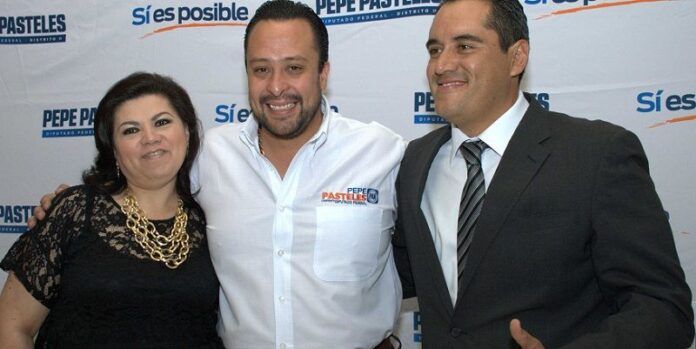 Lorena Oropeza, Pepe Pasteles y Gerardo Espinoza Lorena Oropeza, Pepe Pasteles y Gerardo Espinoza