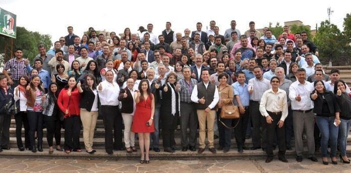 Abogados y líderes del tricolor Abogados y líderes del tricolor