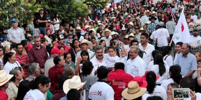 Francisco Escobedo en cierre de campaña en Valparaíso Francisco Escobedo en cierre de campaña en Valparaíso