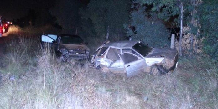 Los dos autos quedaron con daños. Los dos autos quedaron con daños.