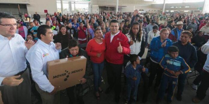 Gobernador con beneficiarios. Gobernador con beneficiarios.