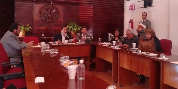 Fernando Soto acudió a la Legislatura Fernando Soto acudió a la Legislatura