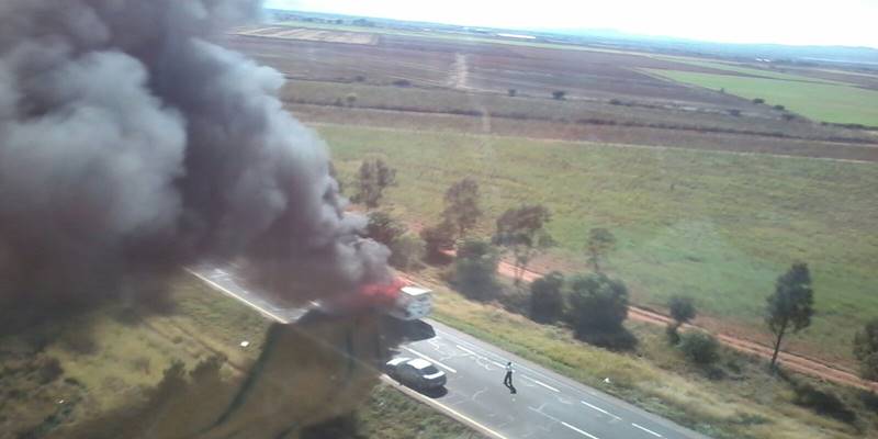 camion quemado 2