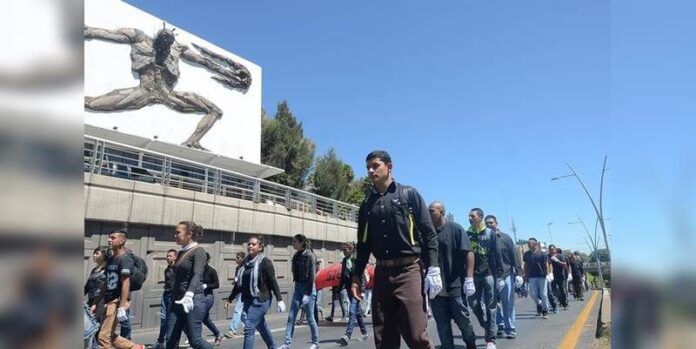 Luto por normalistas desaparecidos Luto por normalistas desaparecidos