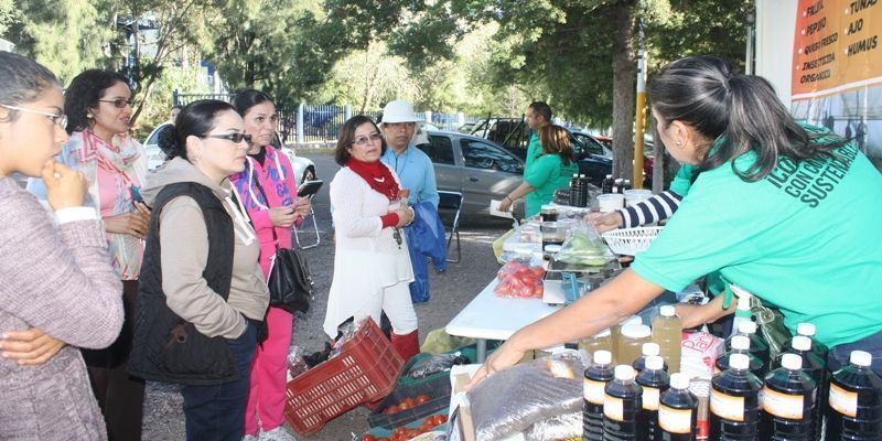 tianguis universitario 2